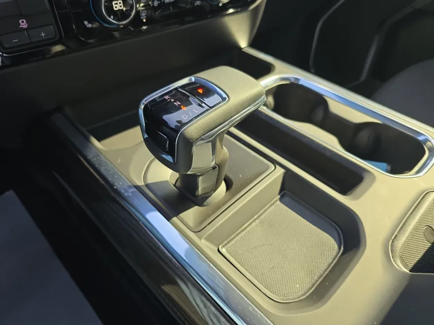 2024 Chevrolet Silverado 1500 RST photo 1