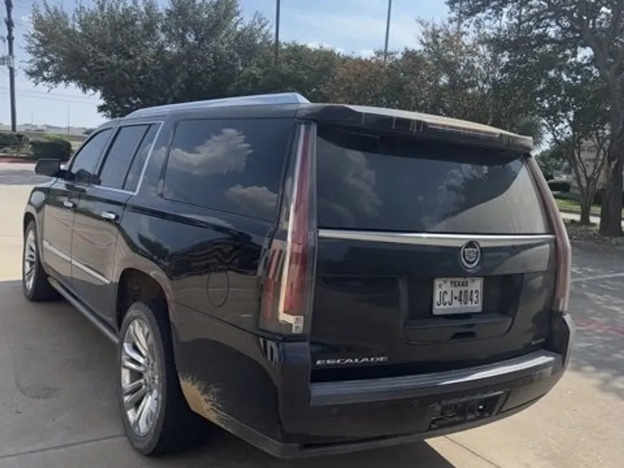 2015 Cadillac Escalade ESV Premium photo 1