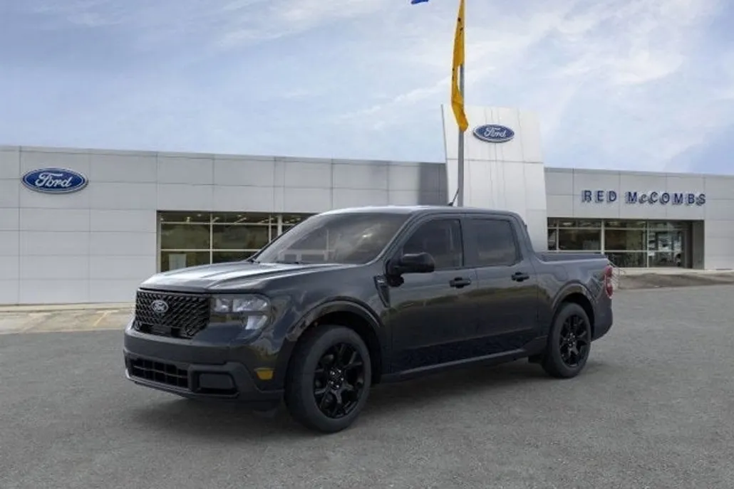 2025 Ford Maverick XLT photo 1