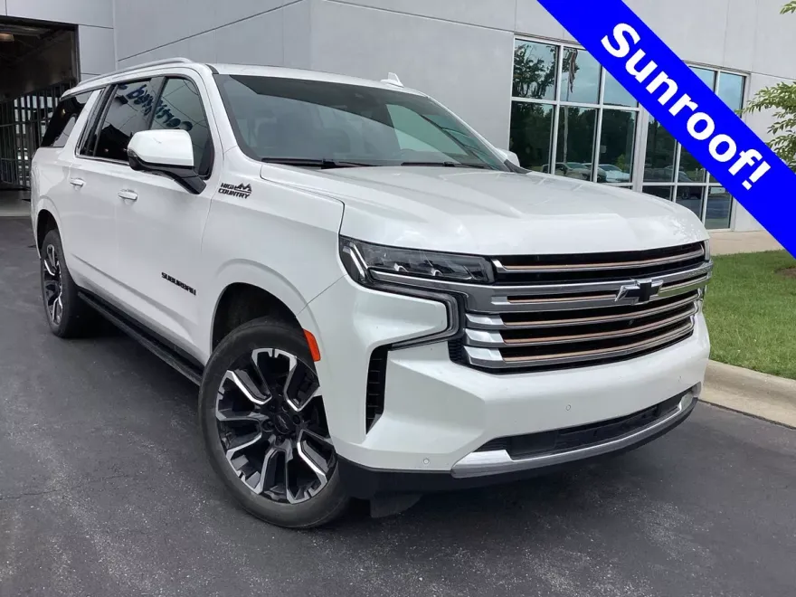 2023 Chevrolet Suburban High Country photo 1