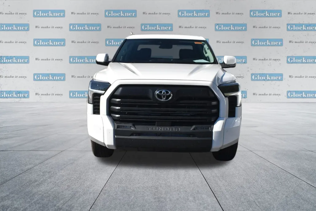 2024 Toyota Tundra SR5 CrewMax photo 1