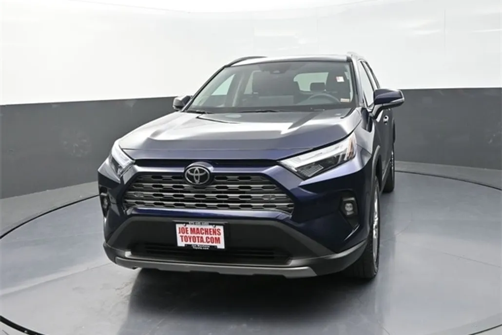 2024 Toyota RAV4 Limited photo 1