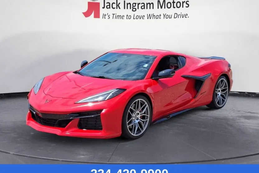 2024 Chevrolet Corvette 2LZ photo 1