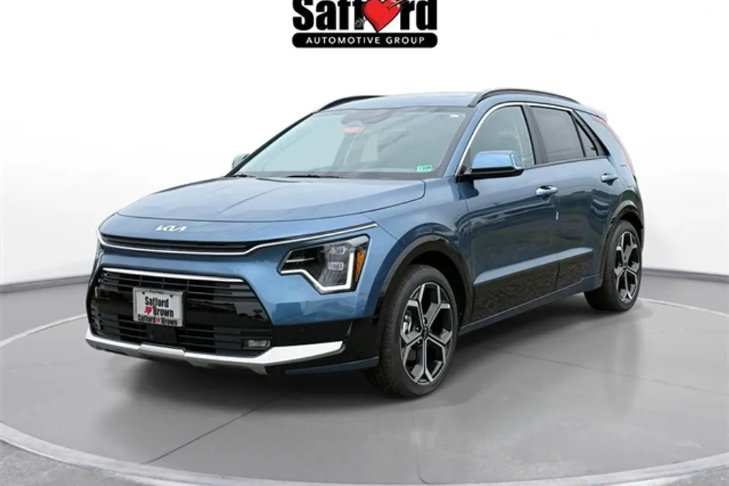 2025 Kia Niro SX Touring photo 1