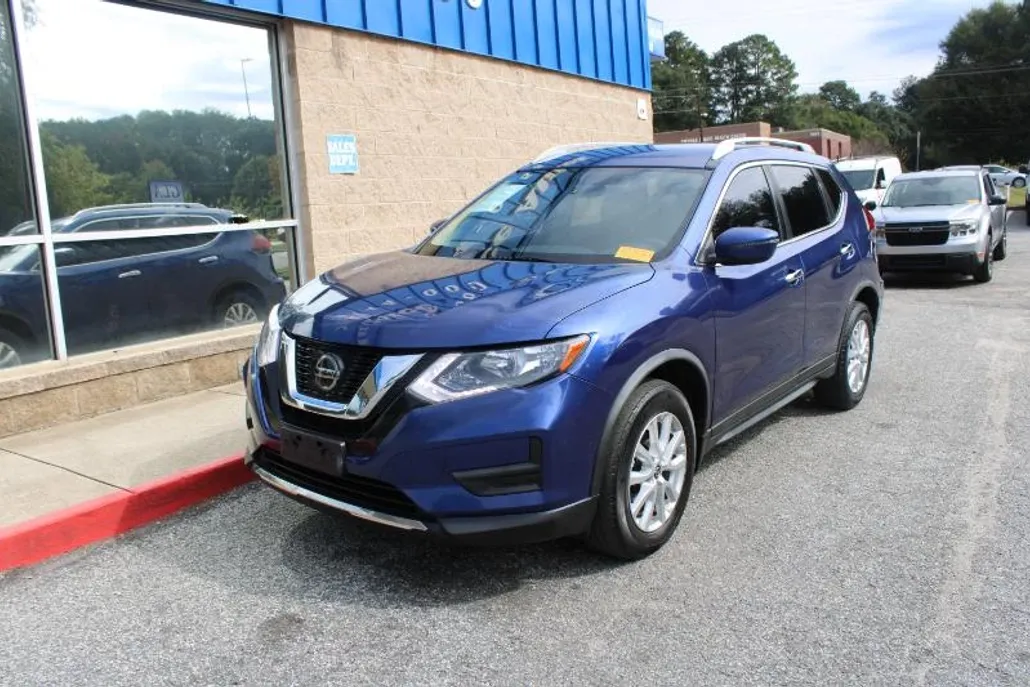 2018 Nissan Rogue AWD SV photo 1