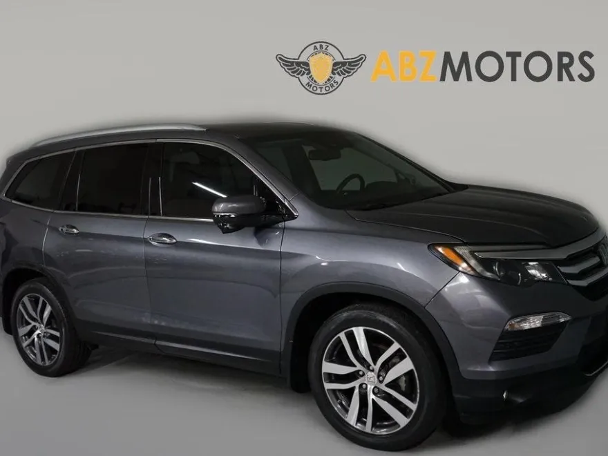 2016 Honda Pilot Touring photo 1