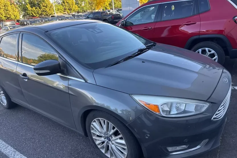 2015 Ford Focus Titanium photo 1