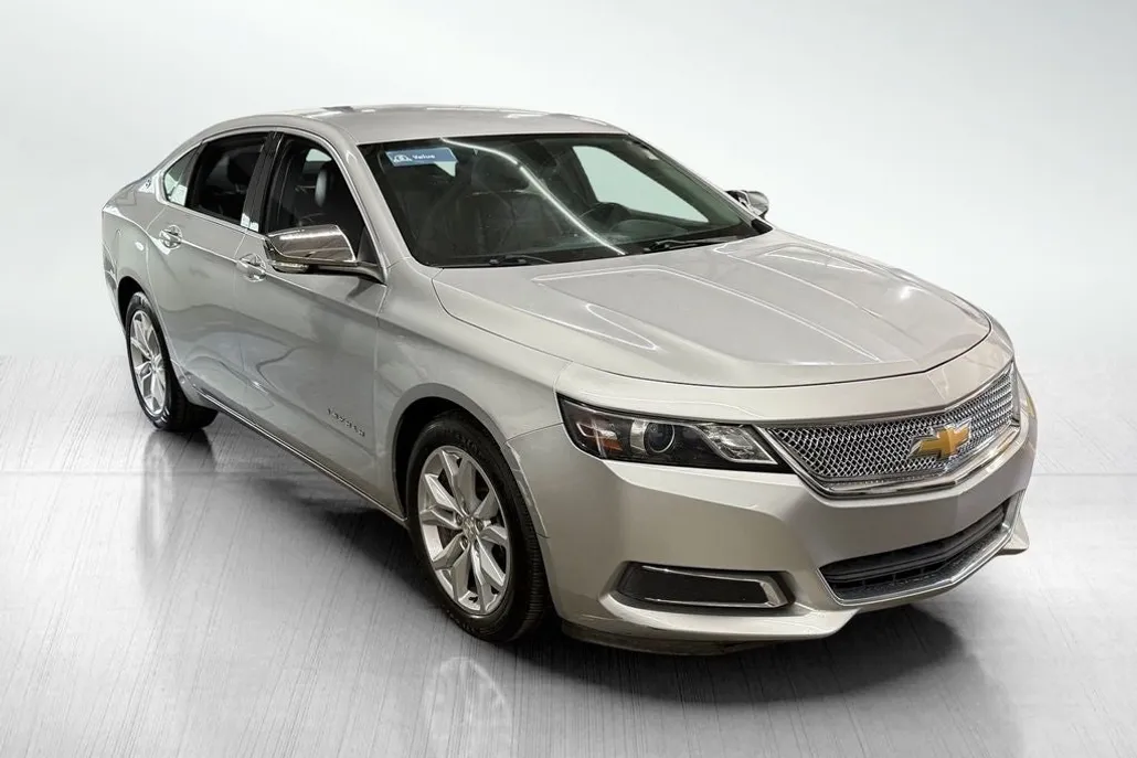 2016 Chevrolet Impala 1LT photo 1