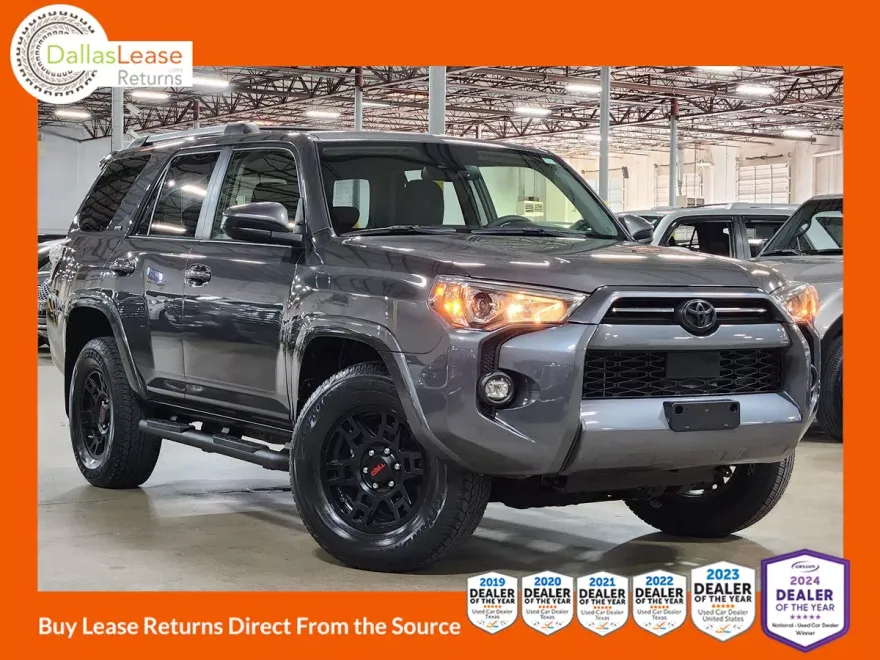2021 Toyota 4Runner SR5 photo 1