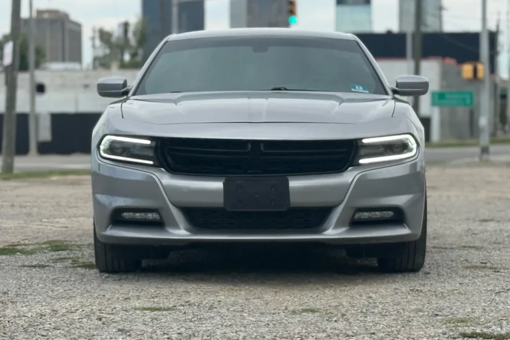 2016 Dodge Charger SXT AWD photo 1