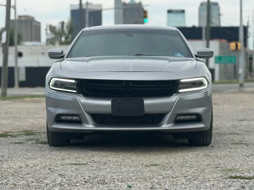 2016 Dodge Charger SXT AWD photo 1