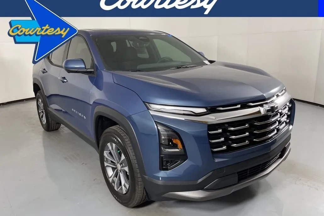 2026 Chevrolet Equinox LT photo 1