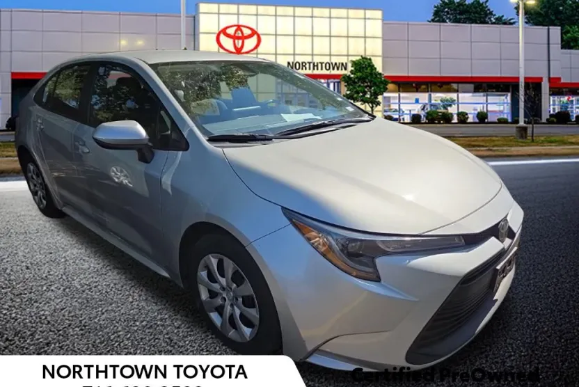 2023 Toyota Corolla LE photo 1
