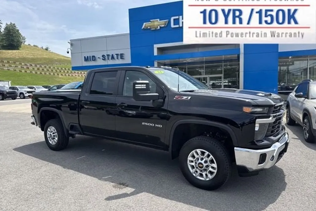 2024 Chevrolet Silverado 2500HD LT photo 1