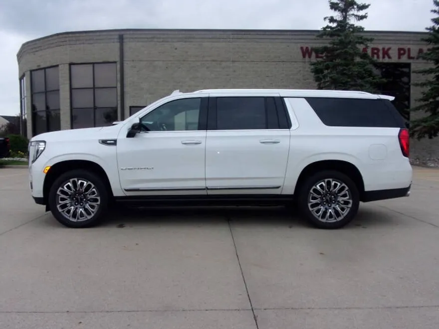 2024 Gmc Yukon XL Denali Ultimate photo 1