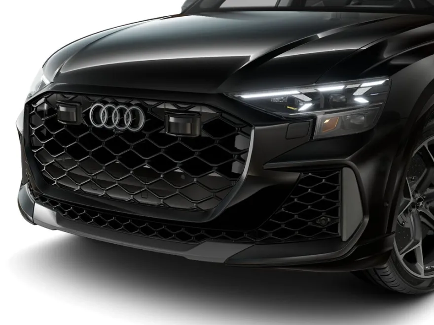 2025 Audi RS Q8 photo 2