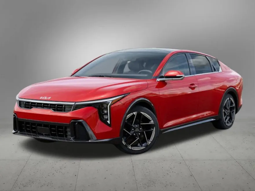 2025 Kia K4 GT-Line photo 1