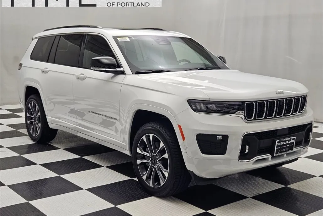 2025 Jeep Grand Cherokee Overland photo 1