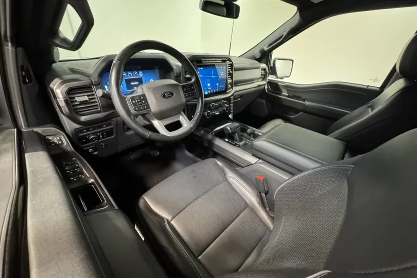 2024 Ford F-150 Lariat photo 1