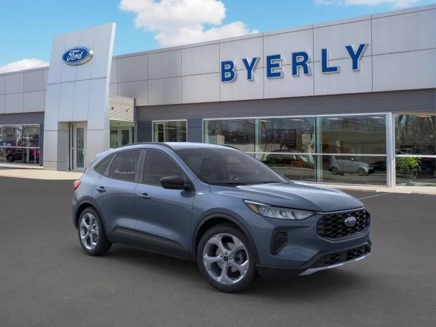2025 Ford Escape ST-Line photo 1
