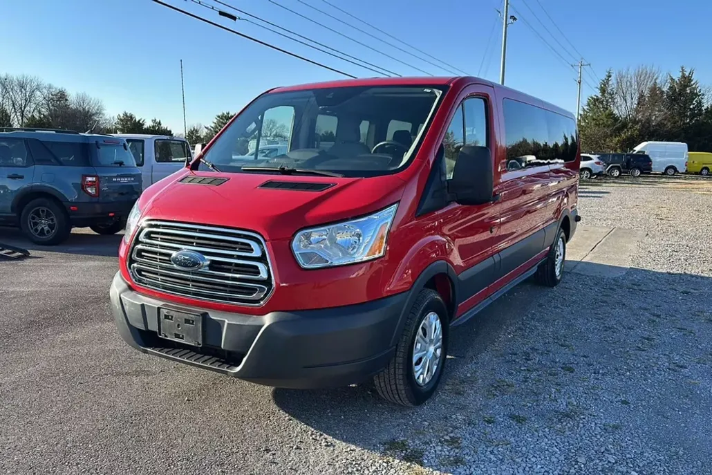 2015 Ford Transit XLT Van photo 1