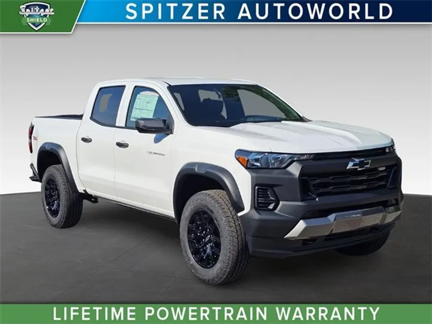 2025 Chevrolet Colorado Trail Boss photo 1