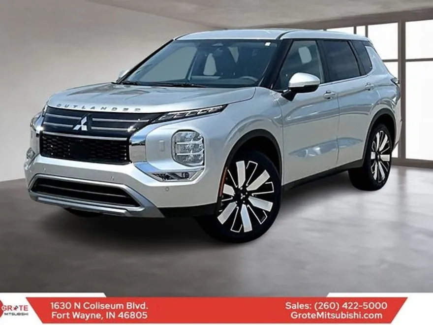 2025 Mitsubishi Outlander SE photo 1