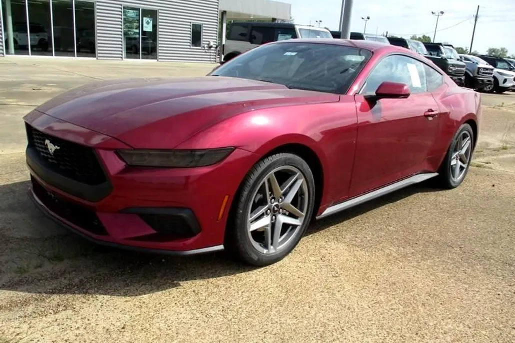 2025 Ford Mustang EcoBoost photo 1