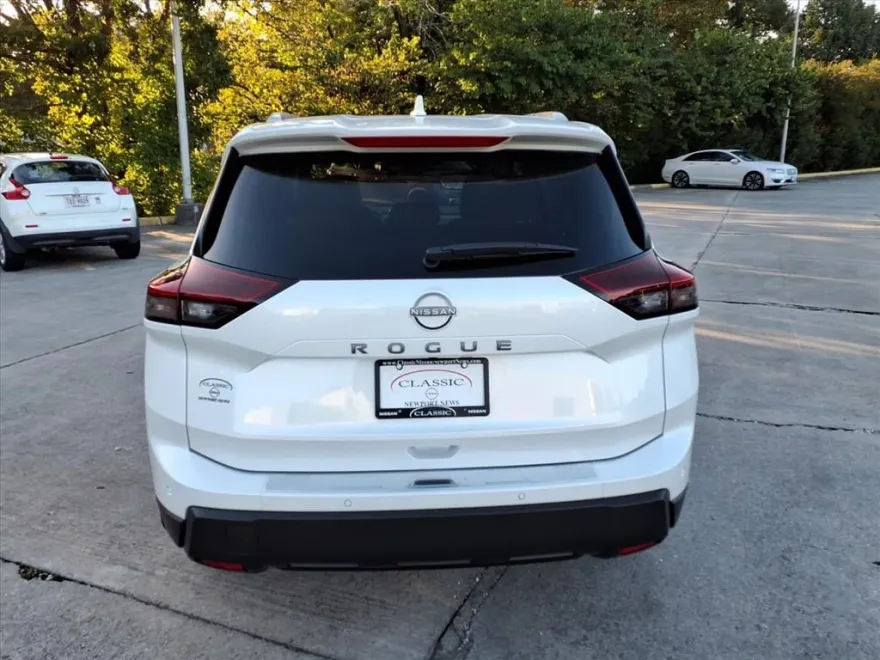 2026 Nissan Rogue SV photo 1
