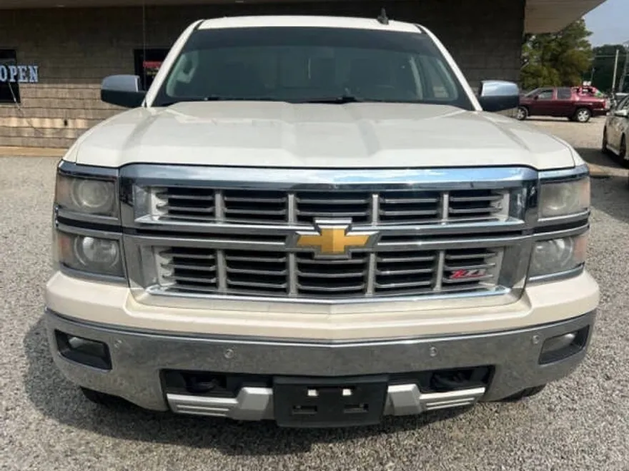 2015 Chevrolet Silverado 1500 LTZ photo 1