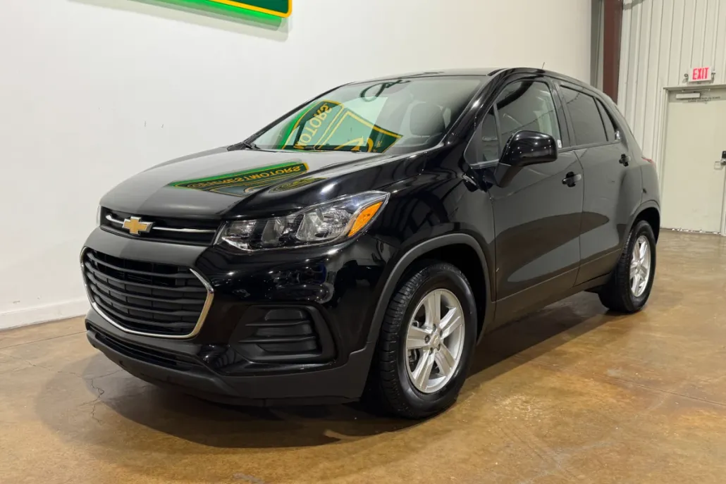 2020 Chevrolet Trax LS photo 1