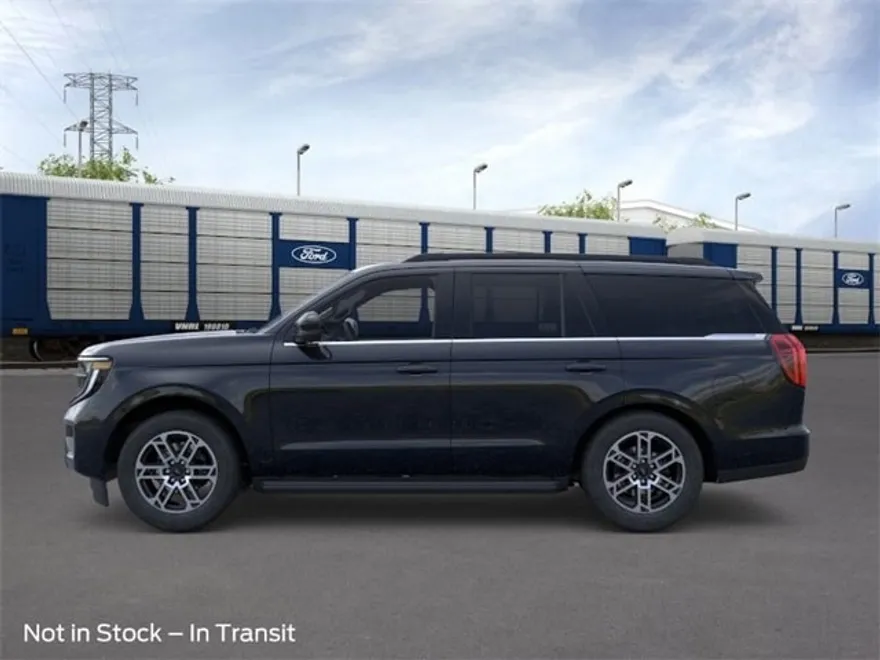 2025 Ford Expedition photo 1