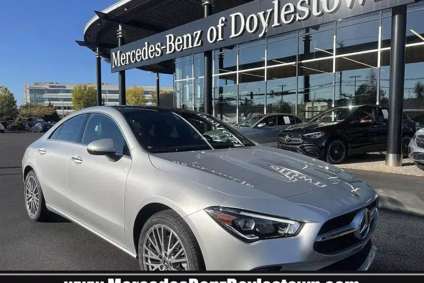 2022 Mercedes Benz CLA 250 4MATIC photo 1