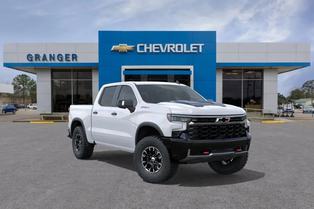 2026 Chevrolet Silverado 1500 ZR2 photo 1
