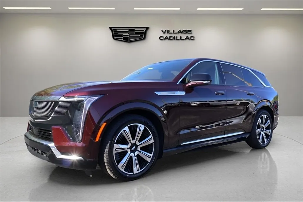 2025 Cadillac Escalade IQ Luxury photo 1