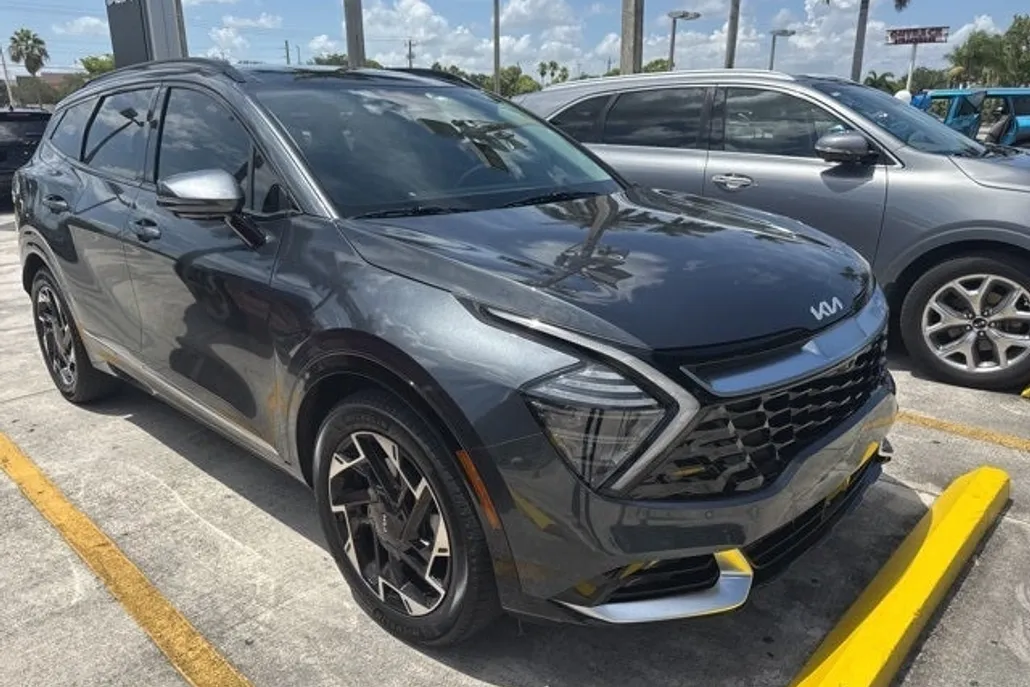 2023 Kia Sportage photo 1