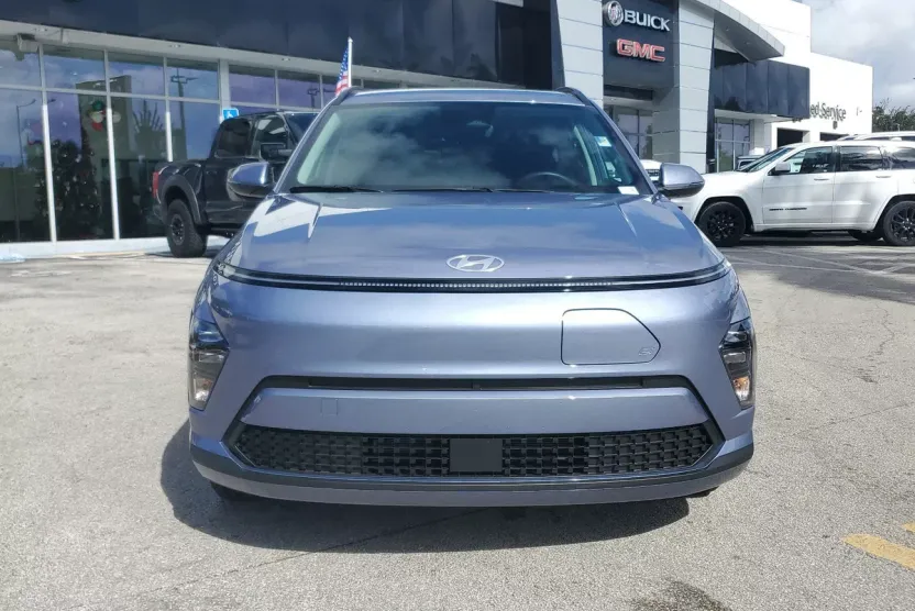 2024 Hyundai Kona Electric SEL photo 1