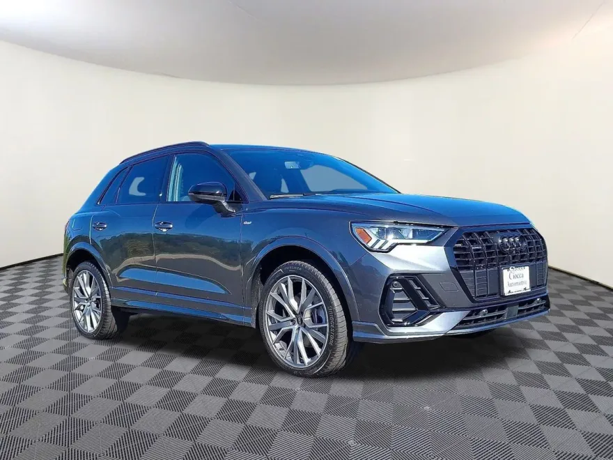 2025 Audi Q3 S line Premium Plus photo 1