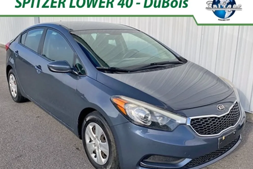 2016 Kia Forte LX photo 1