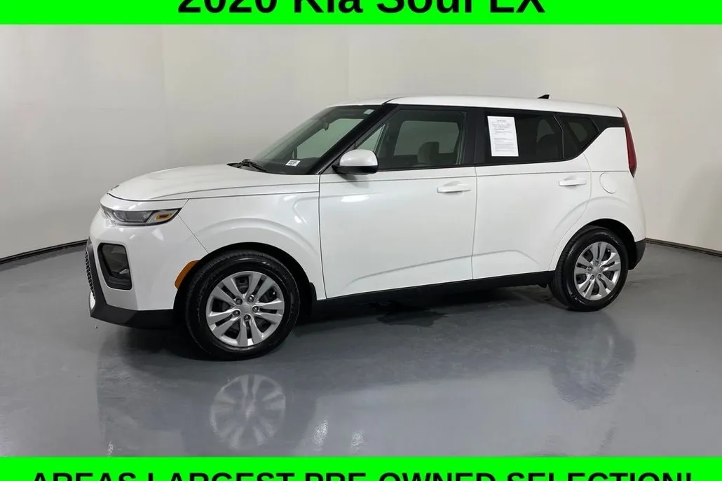 2020 Kia Soul LX photo 1