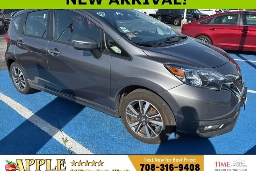 2018 Nissan Versa Note SR photo 1