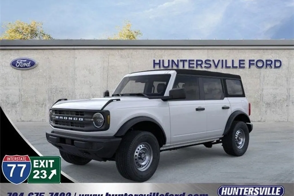 2025 Ford Bronco Base photo 1