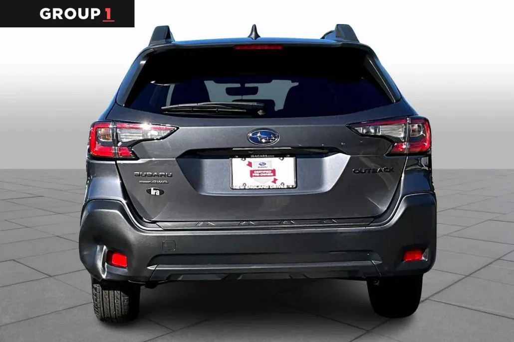 2023 Subaru Outback Onyx Edition photo 1
