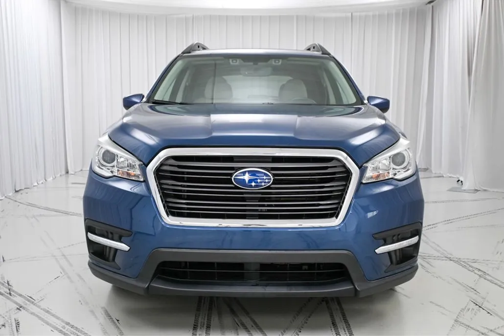 2019 Subaru Ascent Premium photo 1