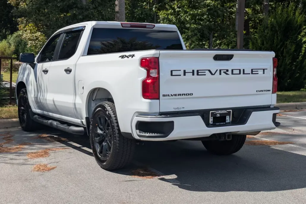2024 Chevrolet Silverado 1500 Custom photo 1