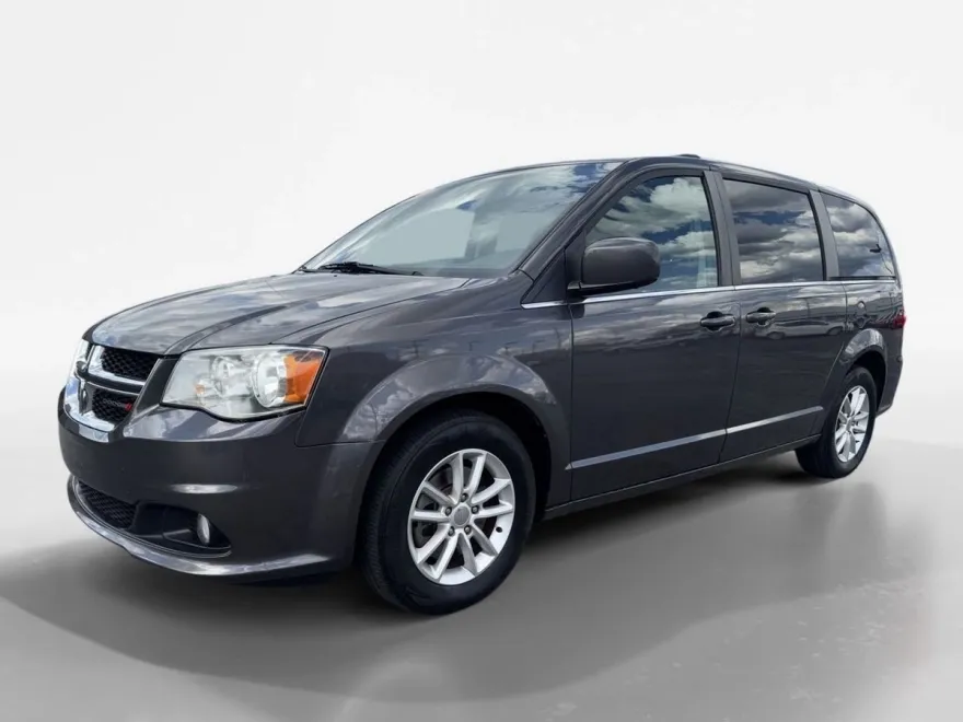 2020 Dodge Grand Caravan SXT photo 1