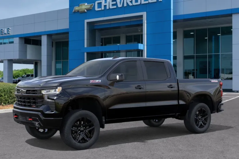 2026 Chevrolet Silverado Trail Boss LT photo 1