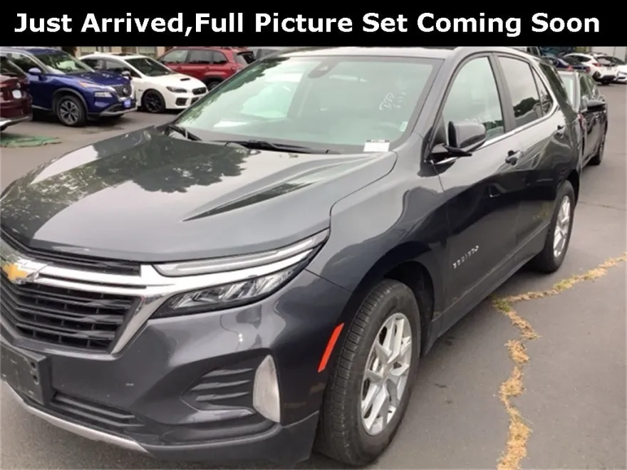 2023 Chevrolet Equinox LT photo 1