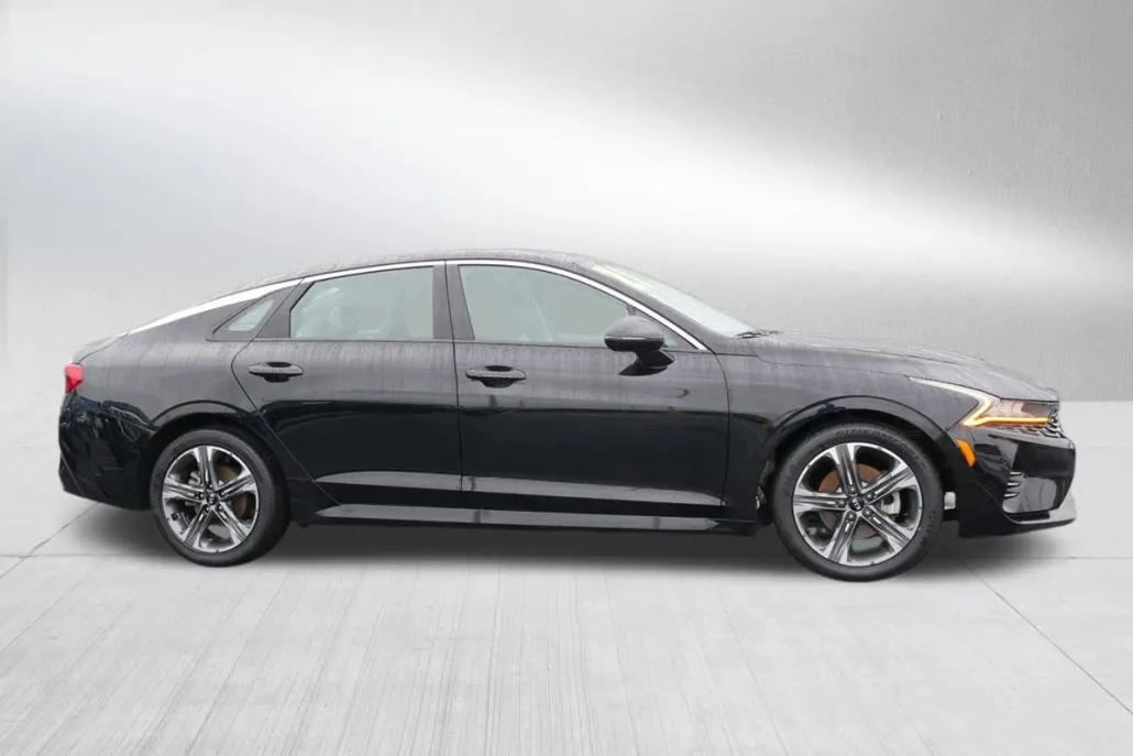 2021 Kia K5 EX photo 1