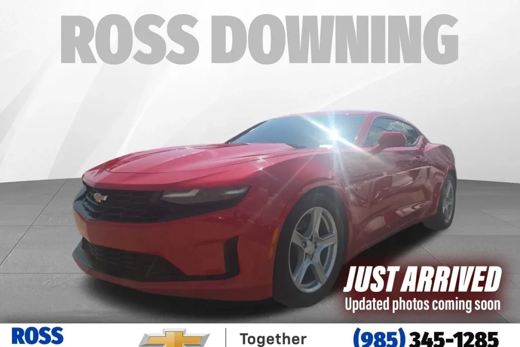 2023 Chevrolet Camaro 1LT photo 1